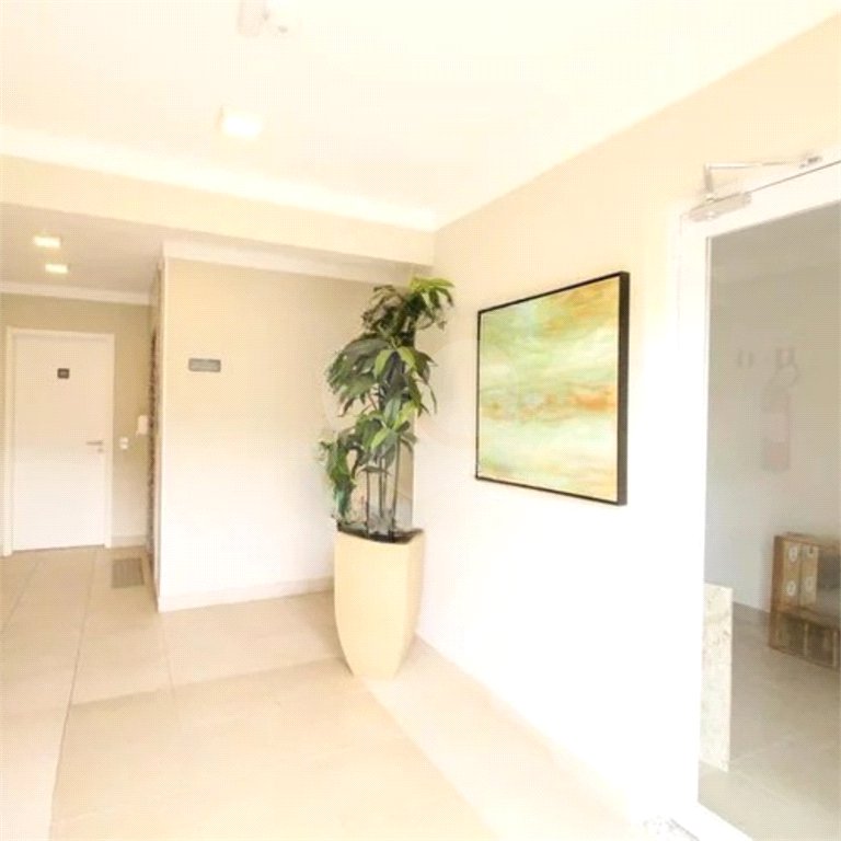 Apartamento à venda com 2 quartos em Vila Zat, São Paulo, SP