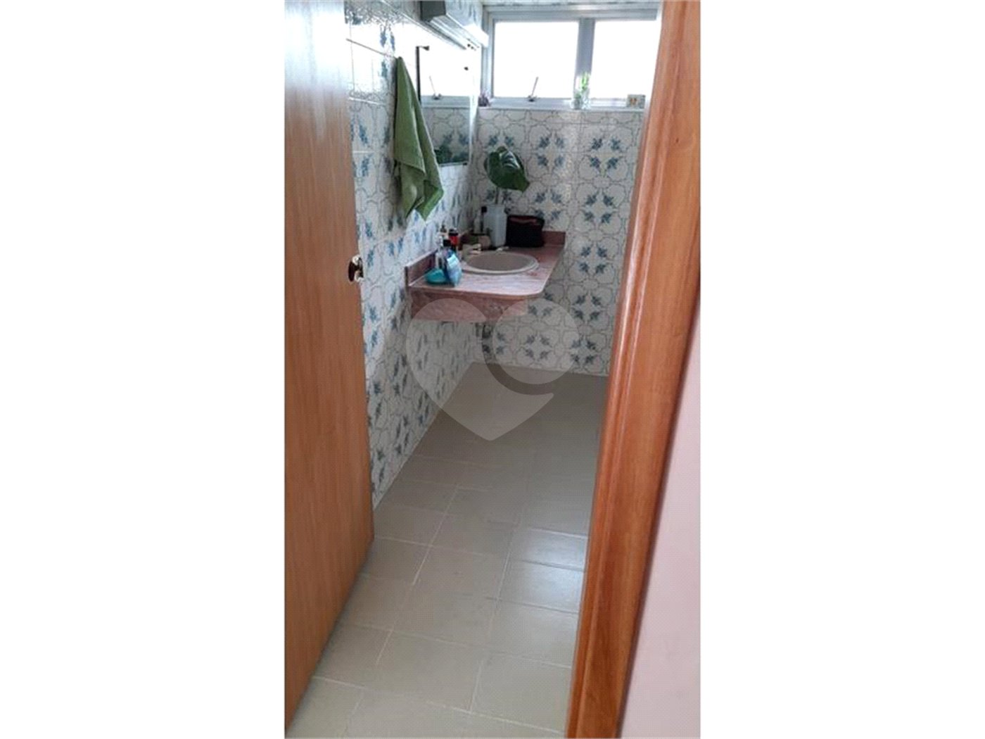 Casa à venda ou para alugar com 5 quartos, sendo 1 suíte, em Vila Romero, São Paulo, SP
