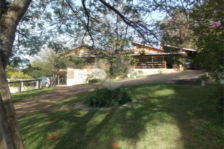 Casa Térrea à venda com 3 quartos, sendo 1 suíte, em Mirante do Cachoeira, Piracaia, SP