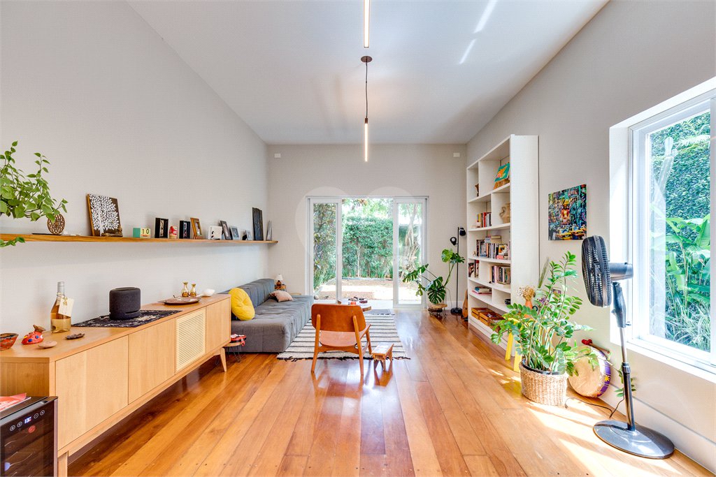 Casa à venda com 2 suítes em Alto da Boa Vista, São Paulo, SP