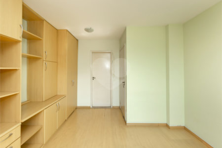 Apartamento à venda com 3 quartos, sendo 1 suíte,  em Tatuapé, São Paulo, SP