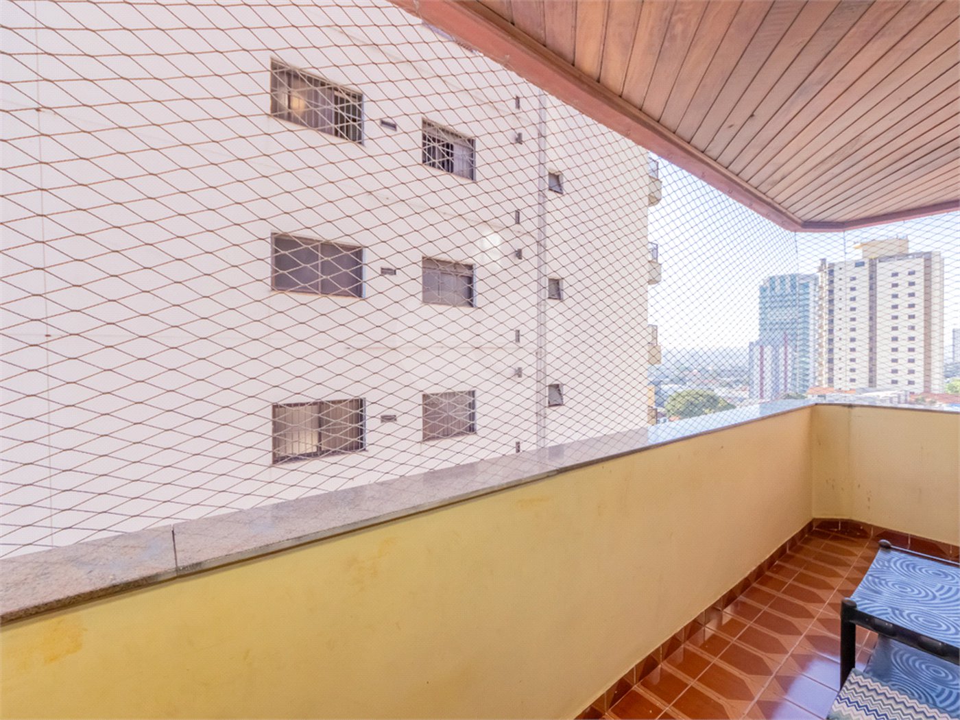 Apartamento à venda com 3 quartos, sendo 1 suíte, em Vila Carrão, São Paulo, SP