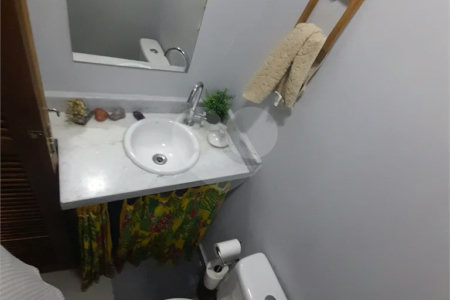 Sobrado à venda com 4 quartos, sendo 1 suíte,  em Jardim São Paulo(zona Norte), São Paulo, SP