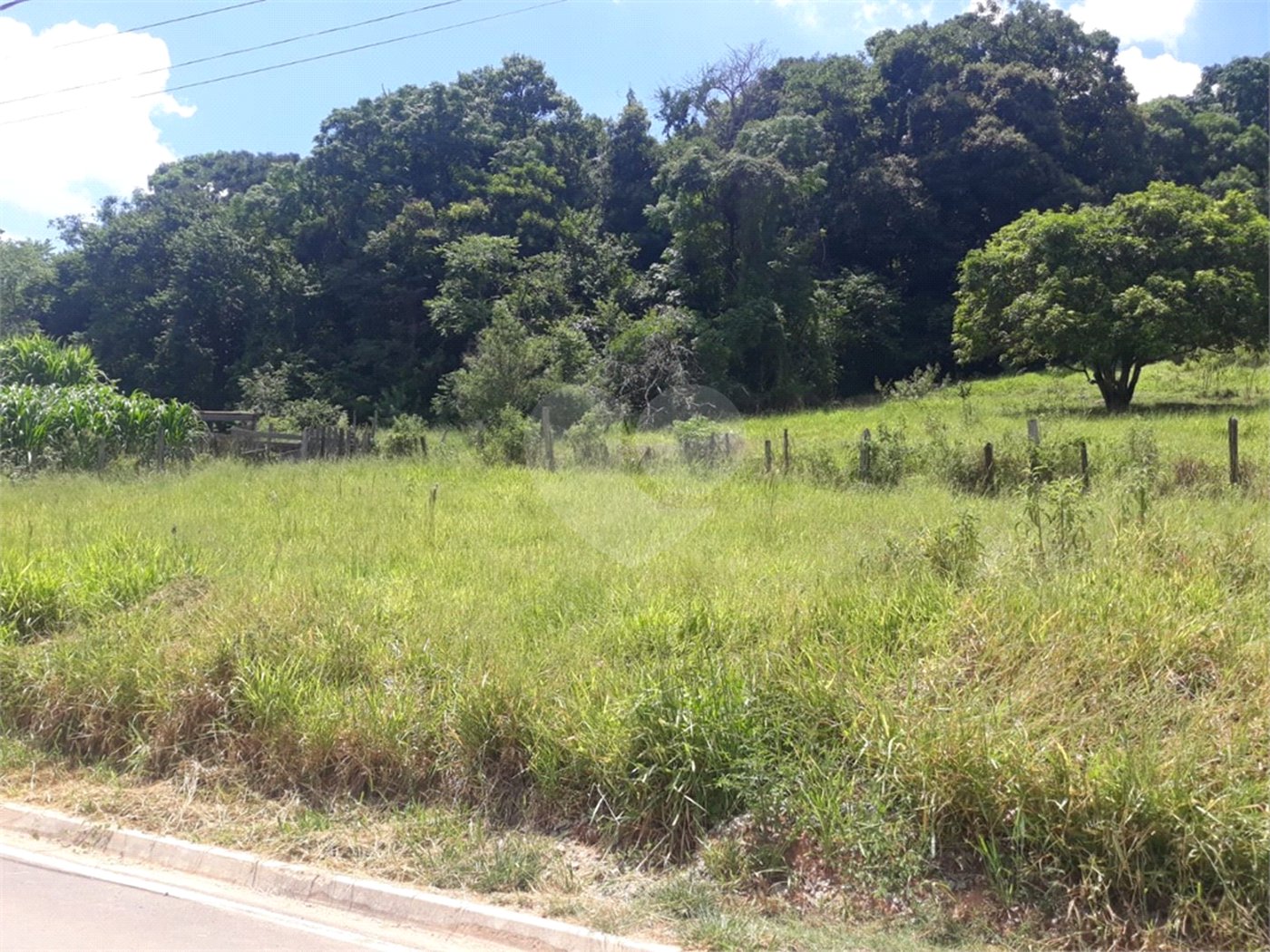 Terreno à venda em Guaçu, São Roque, SP