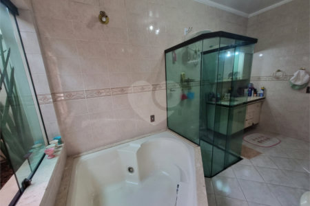 Sobrado à venda com 3 quartos, sendo 1 suíte,  em Vila Trujillo, Sorocaba, SP