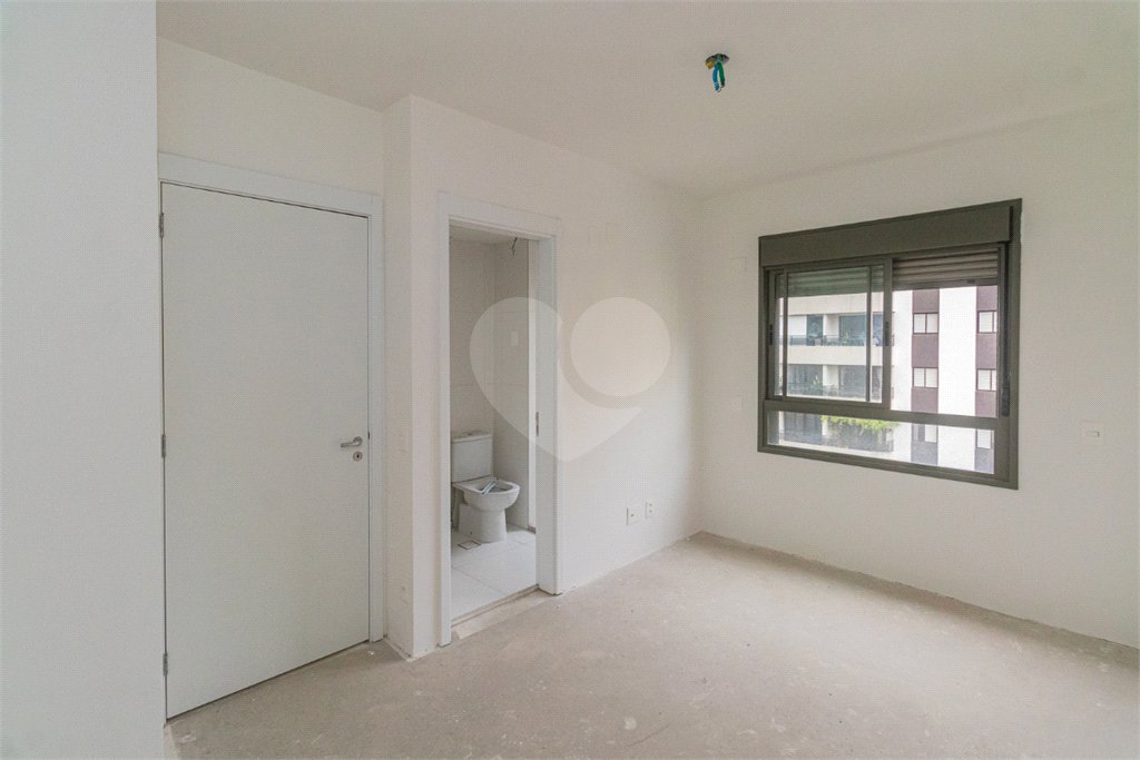 Apartamento à venda com 3 suítes em Brooklin, São Paulo, SP