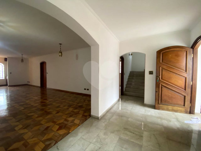 Sobrado à venda com 4 quartos, sendo 1 suíte,  em Santana, São Paulo, SP