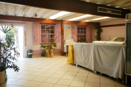 Casa à venda com 3 quartos, sendo 1 suíte, em Vila Brasílio Machado, São Paulo, SP