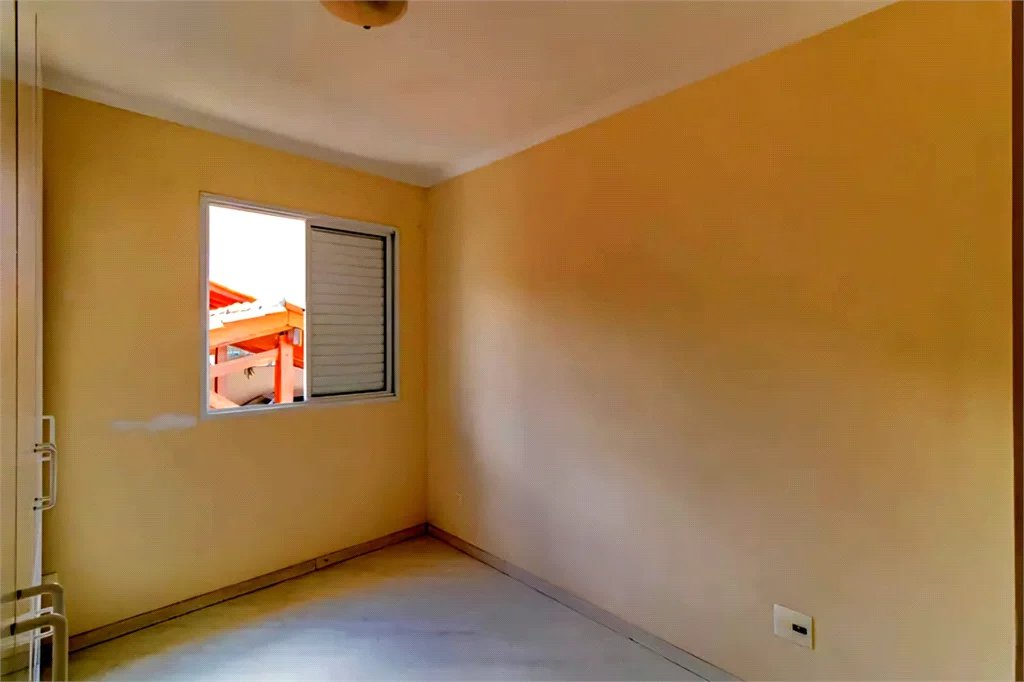 Casa à venda com 3 quartos, sendo 1 suíte,  no condomínio Villa Bella, São Paulo - SP