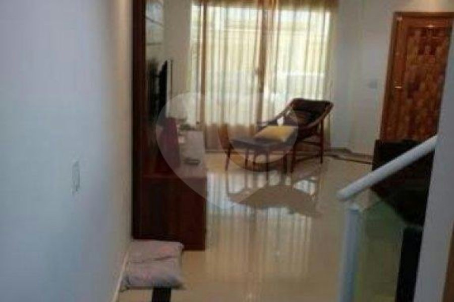 Sobrado à venda com 3 suítes em Vila Constança, São Paulo, SP