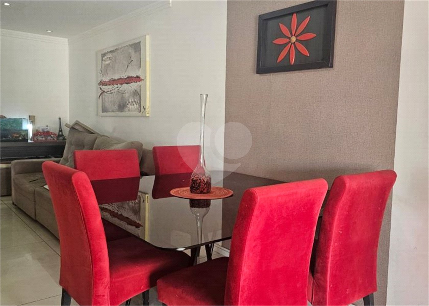 Casa à venda com 3 quartos, sendo 1 suíte, no condomínio Parque das Árvores, Sorocaba - SP