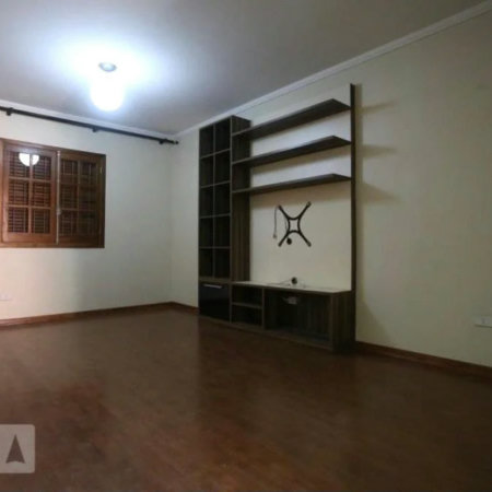 Casa à venda com 2 quartos, sendo 1 suíte,  em Jardim Ivana, São Paulo, SP