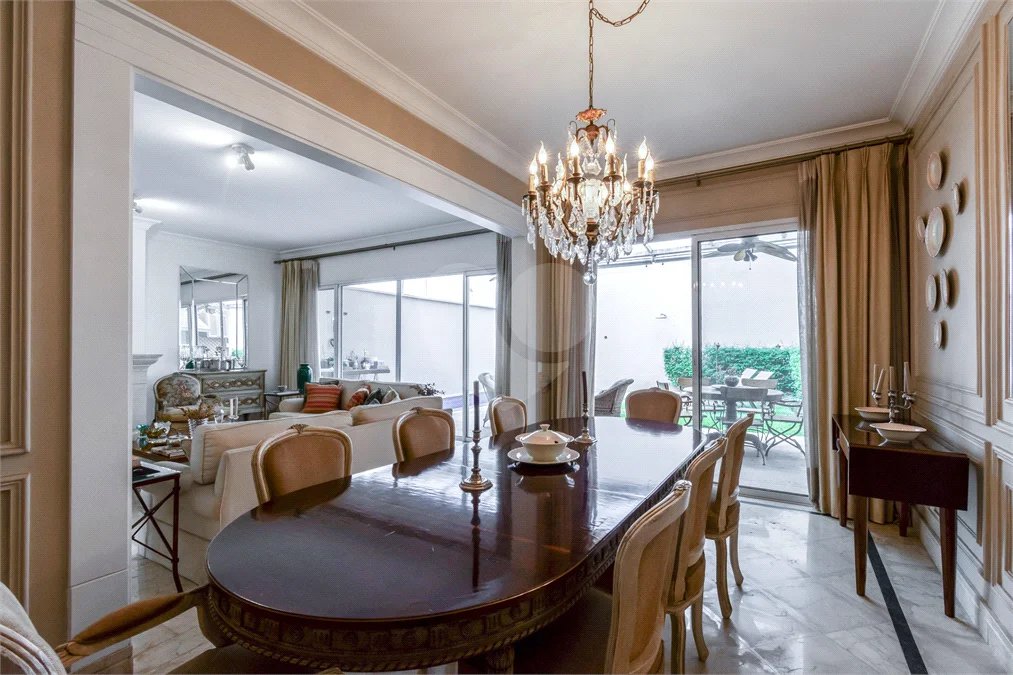 Casa de Vila à venda com 3 suítes em Morumbi, São Paulo, SP