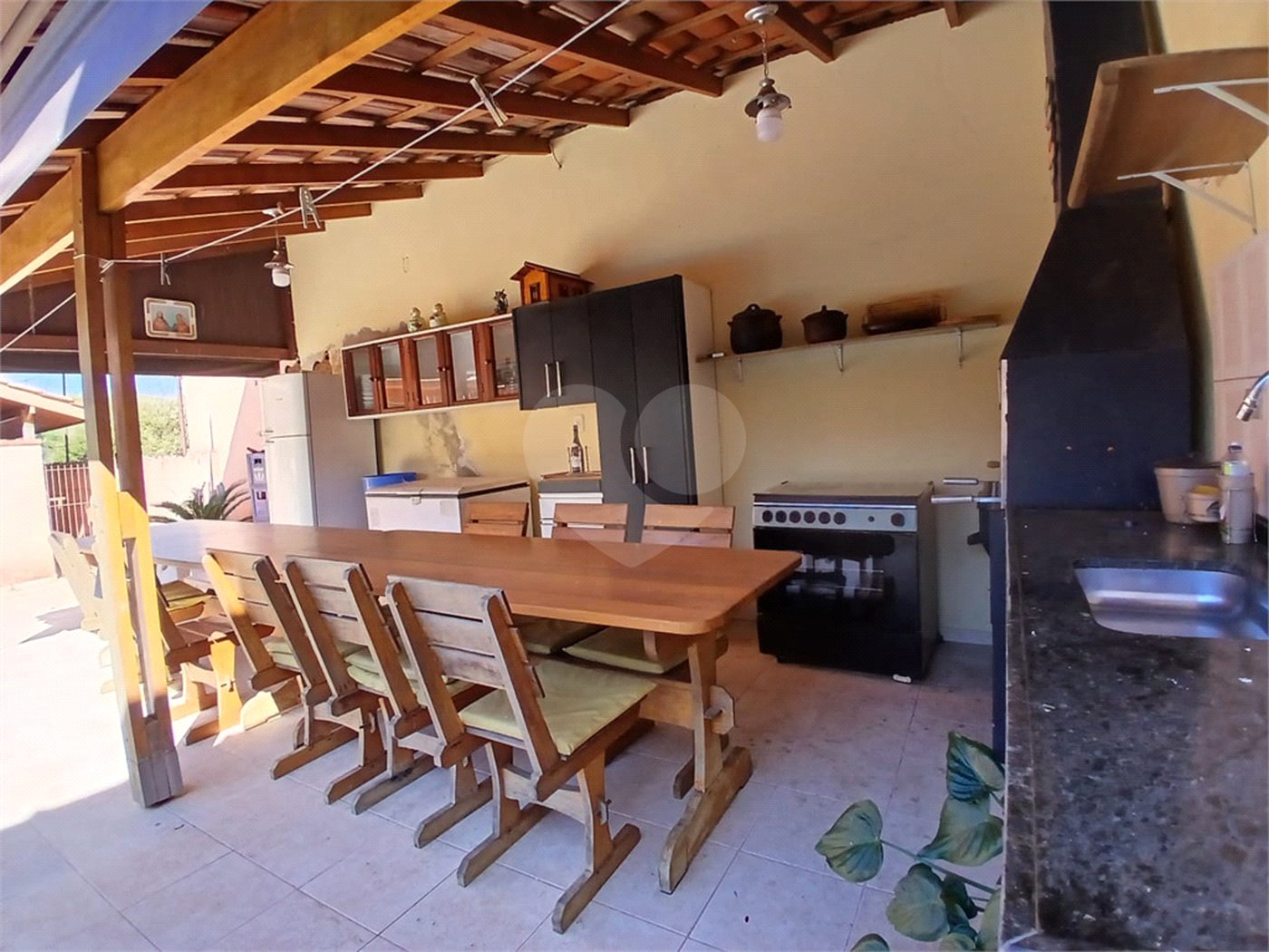 Casa à venda com 3 quartos, sendo 2 suítes, em Jardim Brogotá, Atibaia, SP