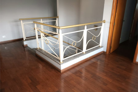 Casa à venda com 4 quartos, sendo 3 suítes, no condomínio Arujá 5, Arujá - SP
