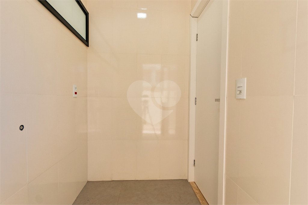 Casa à venda com 3 suítes no condomínio Residencial Mont'alcino, Valinhos - SP