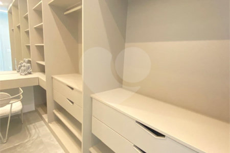 Duplex à venda com 6 suítes em Riviera, Bertioga, SP