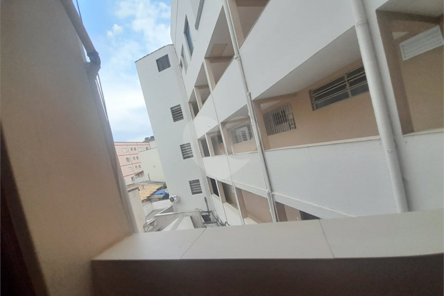 Apartamento à venda com 3 quartos, sendo 1 suíte, no Centro, Serra Negra, SP