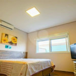Casa à venda com 4 quartos, sendo 2 suítes, no condomínio Residencial Jardim Primavera, Louveira - SP