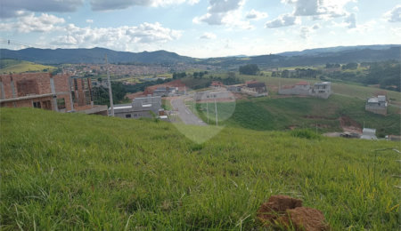 Terreno à venda no Centro, Bom Jesus dos Perdões, SP