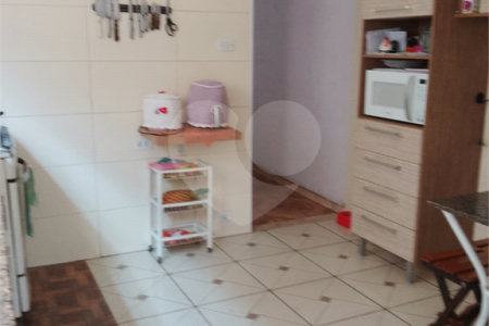 Sobrado à venda com 4 quartos, sendo 1 suíte, em Jardim Marisa, São Paulo, SP