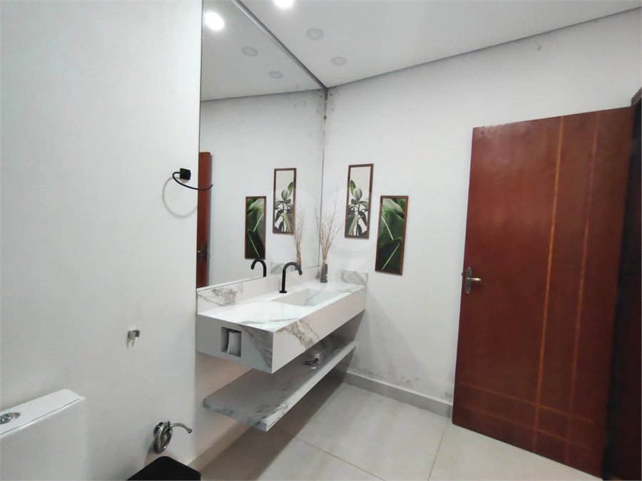 Casa Térrea à venda com 4 quartos, sendo 1 suíte, em Vila Mazzei, Itapetininga, SP