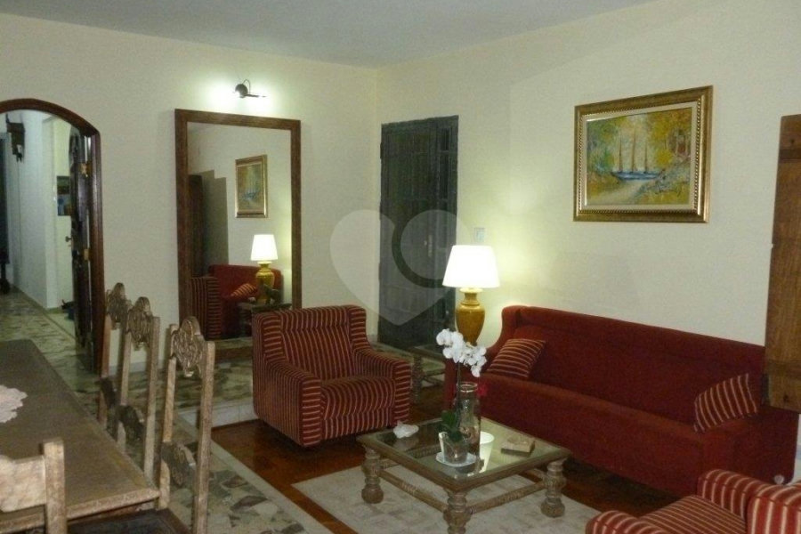 Casa Térrea à venda com 4 quartos, sendo 1 suíte, em Tremembé, São Paulo, SP