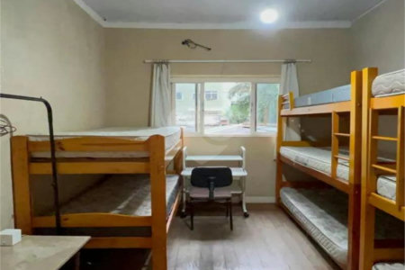 Loja à venda ou para alugar com 9 quartos, sendo 5 suítes, em Pinheiros, São Paulo, SP