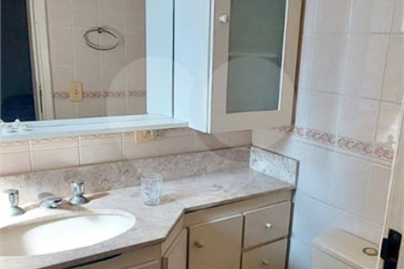 Apartamento à venda com 3 quartos, sendo 1 suíte,  em Jardim Peri Peri, São Paulo, SP