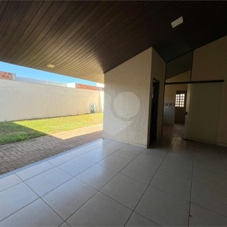 Casa à venda com 3 quartos, sendo 1 suíte, em Ipê, Três Lagoas, MS