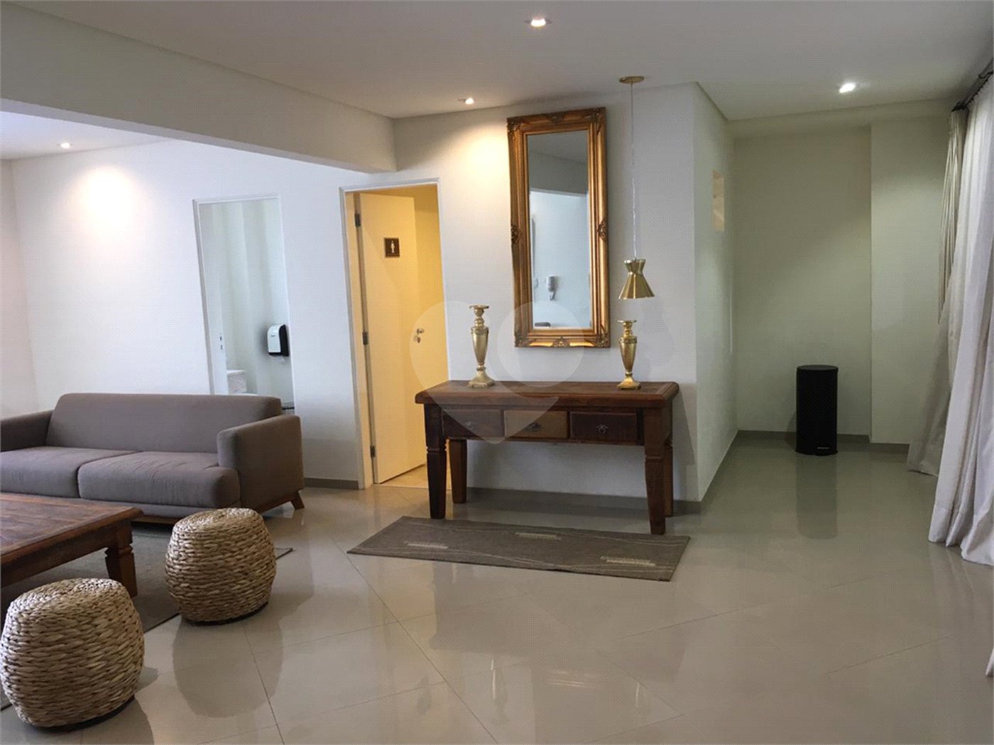 Casa à venda com 4 quartos, sendo 3 suítes,  em Vila Monumento, São Paulo, SP