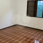 Casa Térrea à venda com 5 quartos, sendo 2 suítes, em Vila Trujillo, Sorocaba, SP