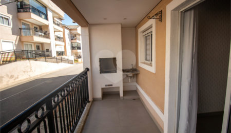Apartamento à venda com 3 quartos, sendo 1 suíte,  em Bairro do Cambará, São Roque, SP