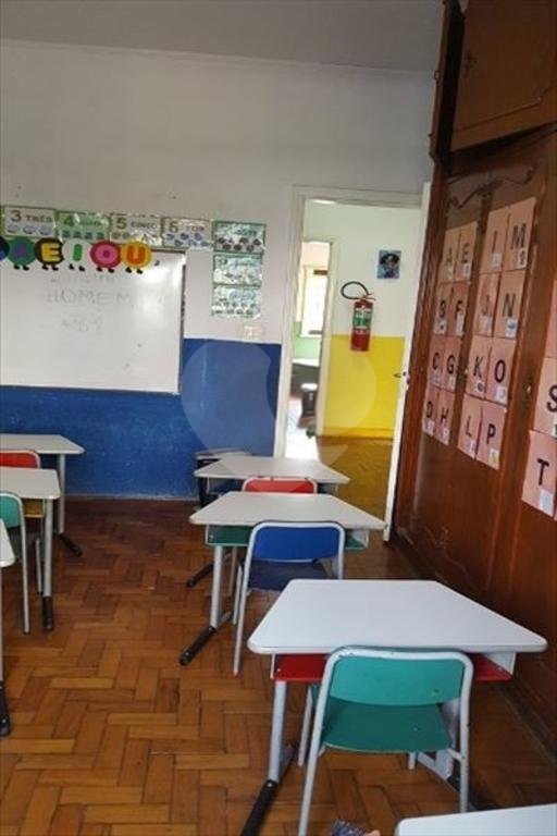Sobrado à venda com 4 quartos, sendo 1 suíte, em Vila Monumento, São Paulo, SP