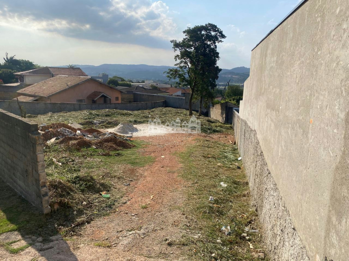 Terreno à venda em Jardim dos Pinheiros, Atibaia, SP