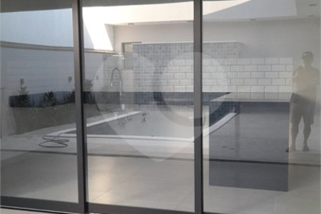 Casa à venda com 3 suítes no condomínio Jardim Laguna, Indaiatuba - SP