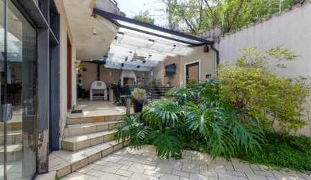 Casa à venda com 3 quartos, sendo 1 suíte,  em Brooklin, São Paulo, SP