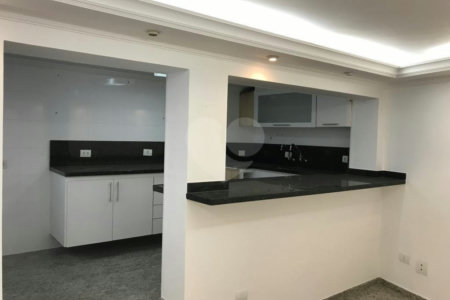 Sobrado à venda com 5 quartos, sendo 4 suítes, em Jardim Franca, São Paulo, SP