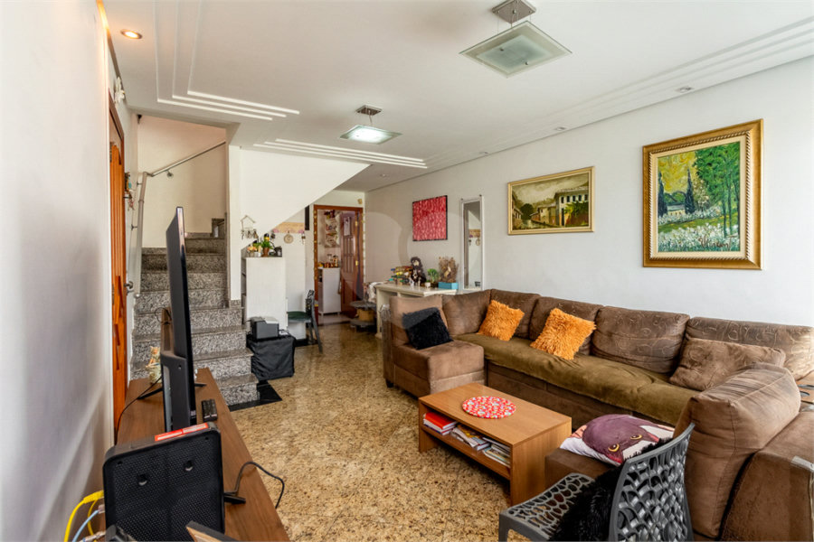 Sobrado à venda com 4 quartos, sendo 3 suítes, em Tucuruvi, São Paulo, SP