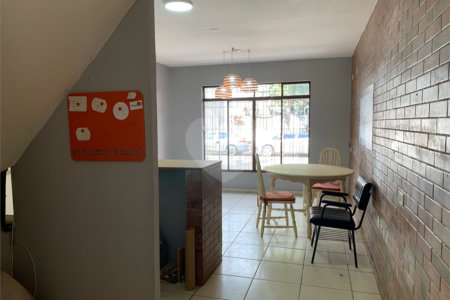 Sobrado à venda com 3 quartos em Cidade Monções, São Paulo, SP