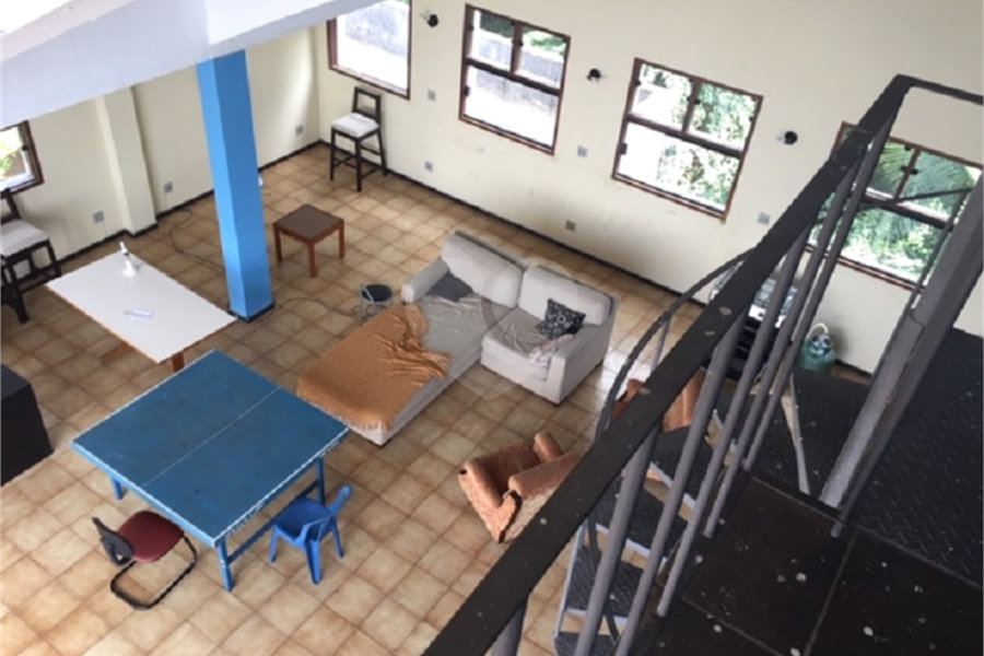 Sobrado à venda com 5 quartos, sendo 2 suítes,  em Tremembé, São Paulo, SP