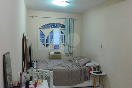 Casa à venda com 3 quartos em Campo Grande, Rio de Janeiro, RJ