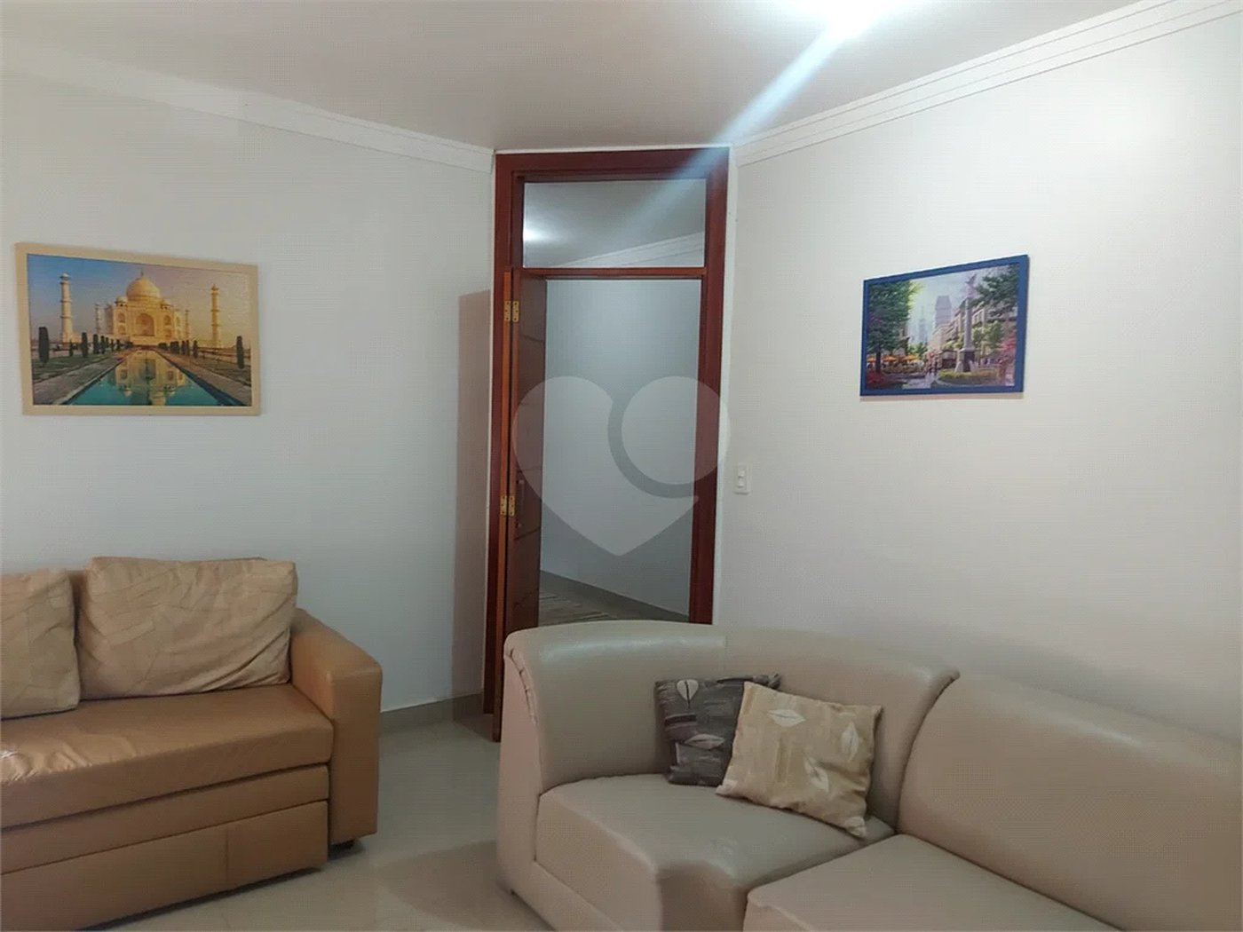 Casa à venda com 4 quartos, sendo 3 suítes, no Centro, Vinhedo, SP
