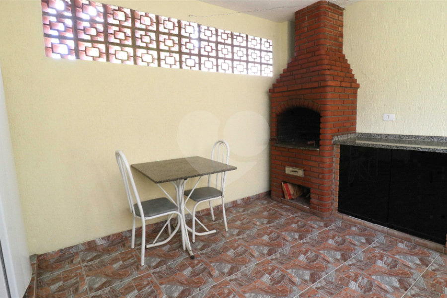 Sobrado à venda com 3 quartos, sendo 1 suíte, em Tremembé, São Paulo, SP