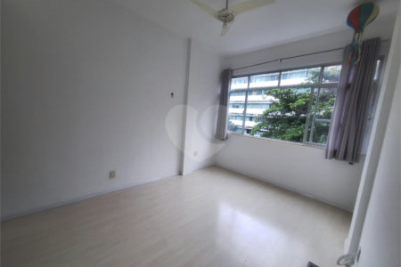 Apartamento à venda com 2 quartos, sendo 1 suíte,  em Tijuca, Rio de Janeiro, RJ