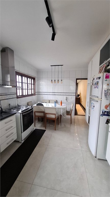 Sobrado à venda com 3 quartos, sendo 1 suíte, em Vila Constança, São Paulo, SP