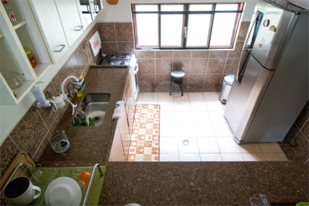 Casa à venda ou para alugar com 5 quartos, sendo 2 suítes, no condomínio Restinga Verde, São Roque - SP
