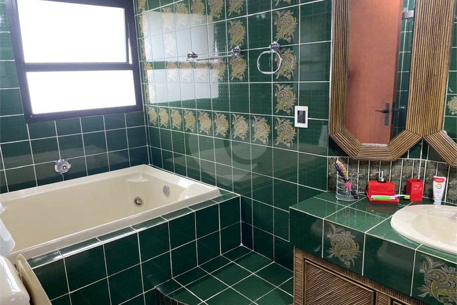 Apartamento à venda com 4 suítes em Jardim Astúrias, Guarujá, SP