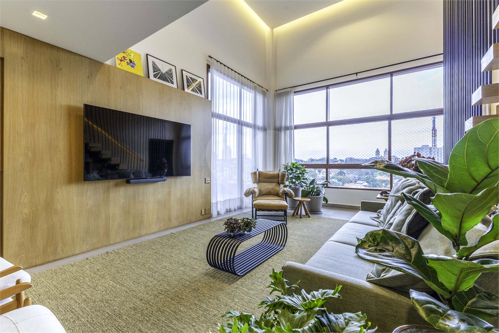 Apartamento à venda com 3 suítes em Jardim das Bandeiras, São Paulo, SP