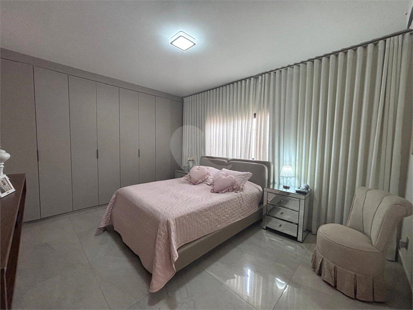 Casa à venda com 2 quartos, sendo 1 suíte, no condomínio Horizontes de Sorocaba, Sorocaba - SP